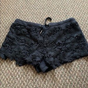 Black lace flower shorts